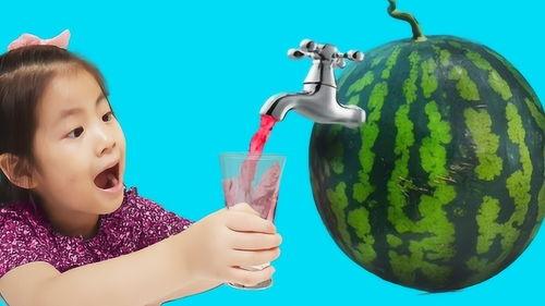 吃西瓜的小瓜娃,小瓜娃的夏日西瓜盛宴