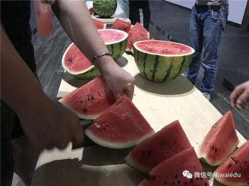 coco奶茶吃瓜群众,吃瓜群众热议背后的品牌真相