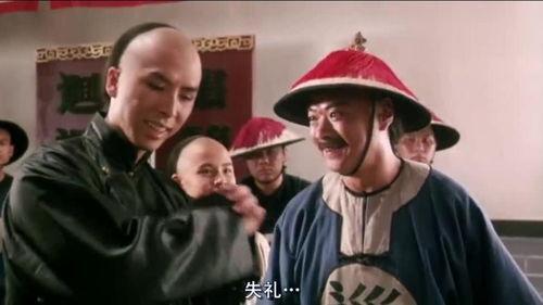 半夜楼下打架吃瓜,吃瓜群众围观激情上演