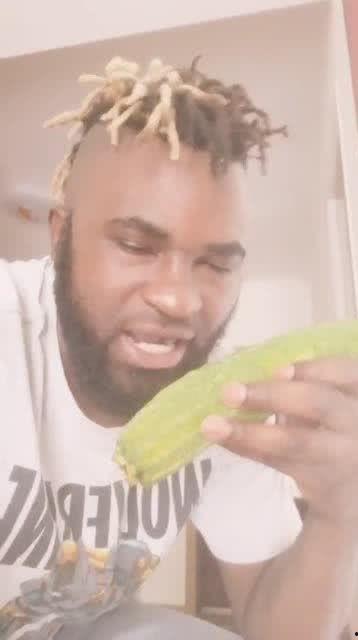 吃瓜后嘴巴苦,揭秘嘴巴苦的真相